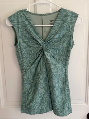 Patagonia Women’s S Green Twist Front Cap Sleeve Active Tank Top